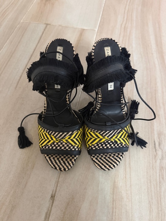 Zara Shoes - Zara Black and Yellow Woven Lace-Up Fringe Sandals